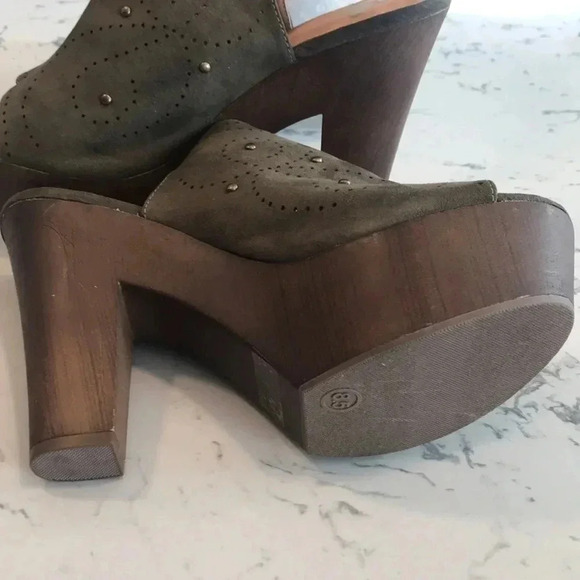 Women Heels R Report Size 8.5 - Picture 4 of 12